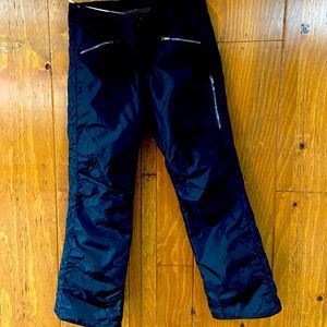 Per-Owned Women’s Ladies size 8 Snow Gear pants. 3M Thinsulate Platinum